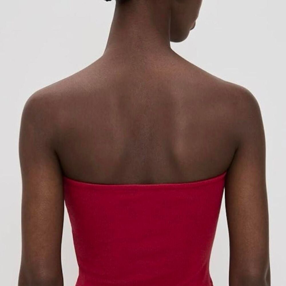 Lioness Women's Red Crop-top - Picture 2 of 4
